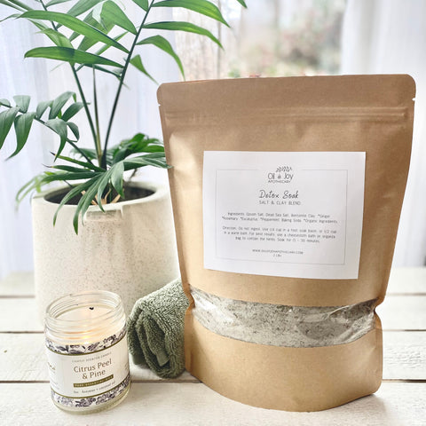 Detox Salt & Clay Soak